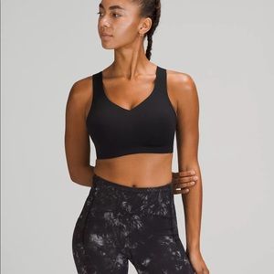 Lululemon Enlite Bra in Black